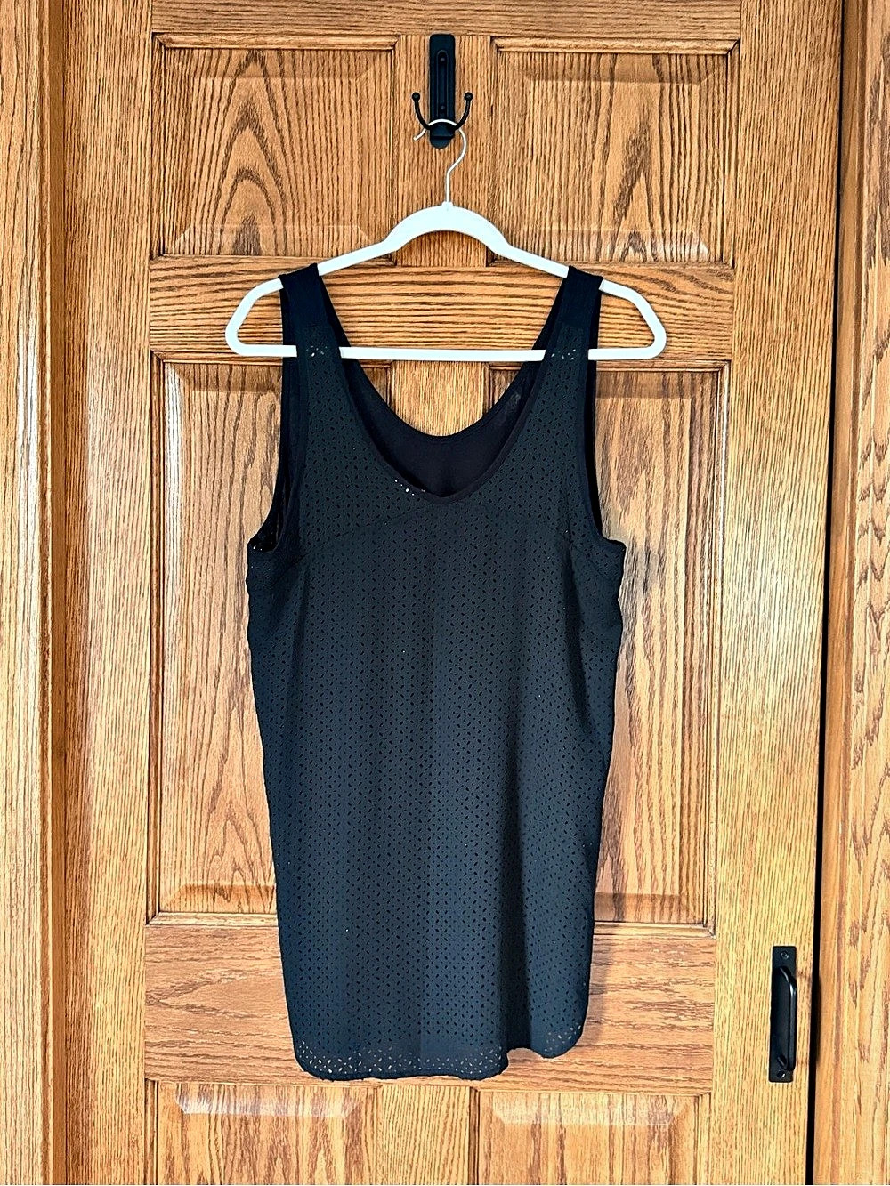 Merona Black Tank Top Size Large Like New
